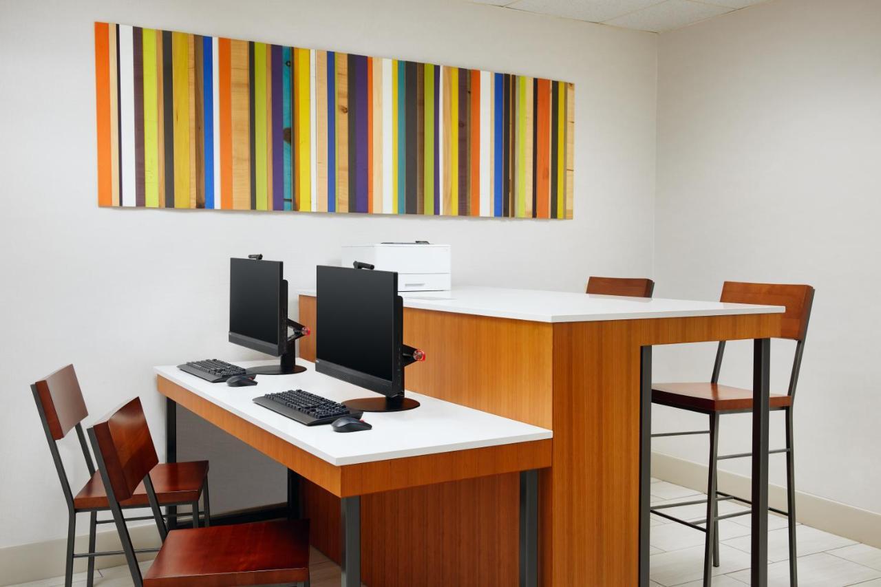 Holiday Inn Express & Suites Jacksonville South East - Medical Center Area By Ihg Екстер'єр фото
