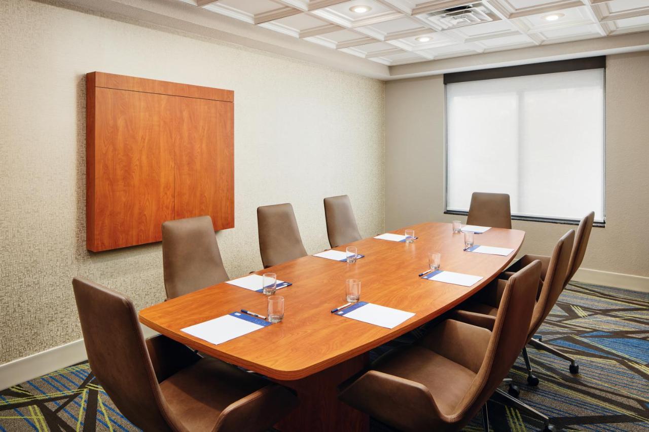 Holiday Inn Express & Suites Jacksonville South East - Medical Center Area By Ihg Екстер'єр фото